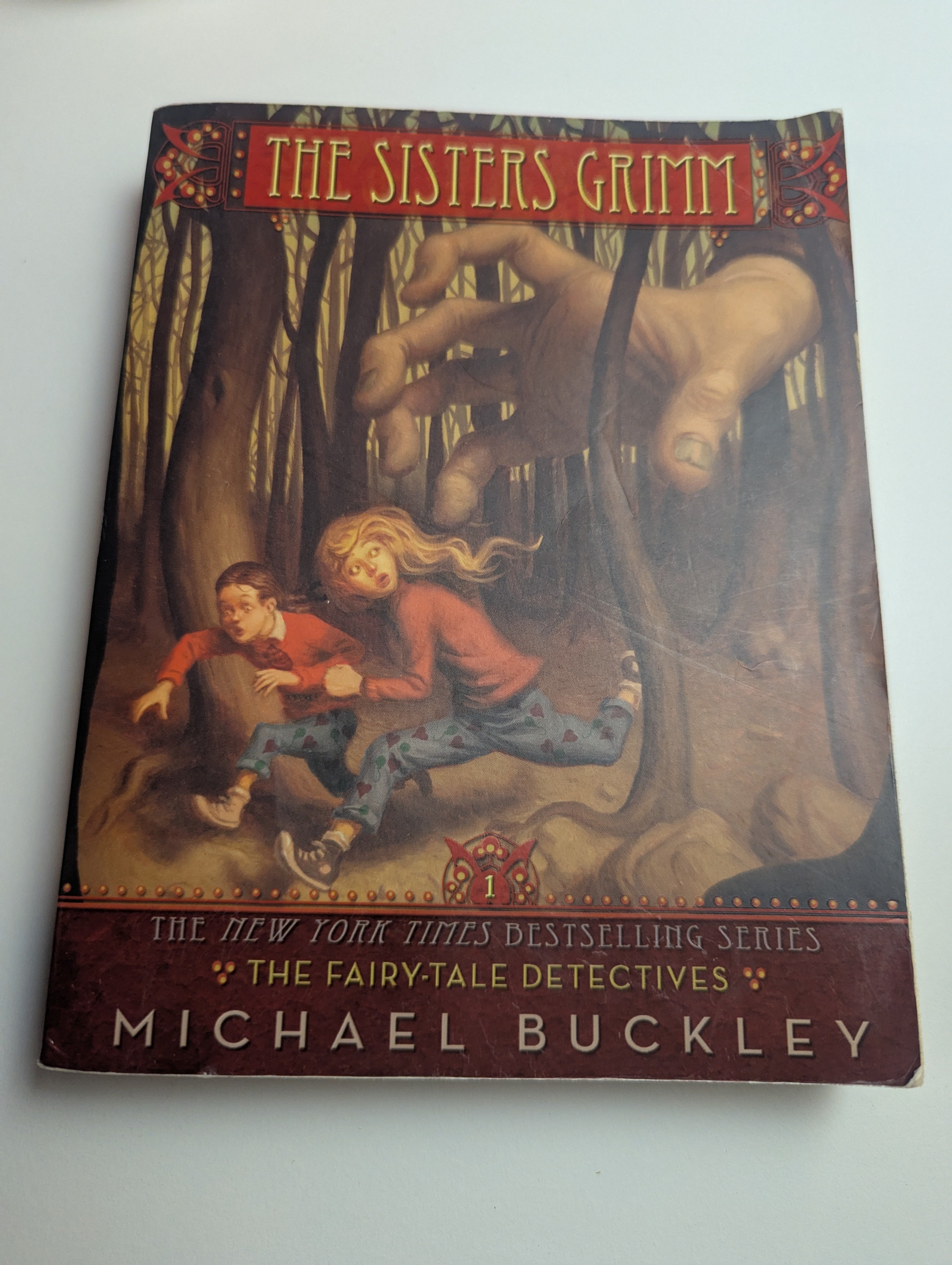 The Sisters Grimm — by Michael Buckley (The Fairy-Tale Detectives) - Lightly Used