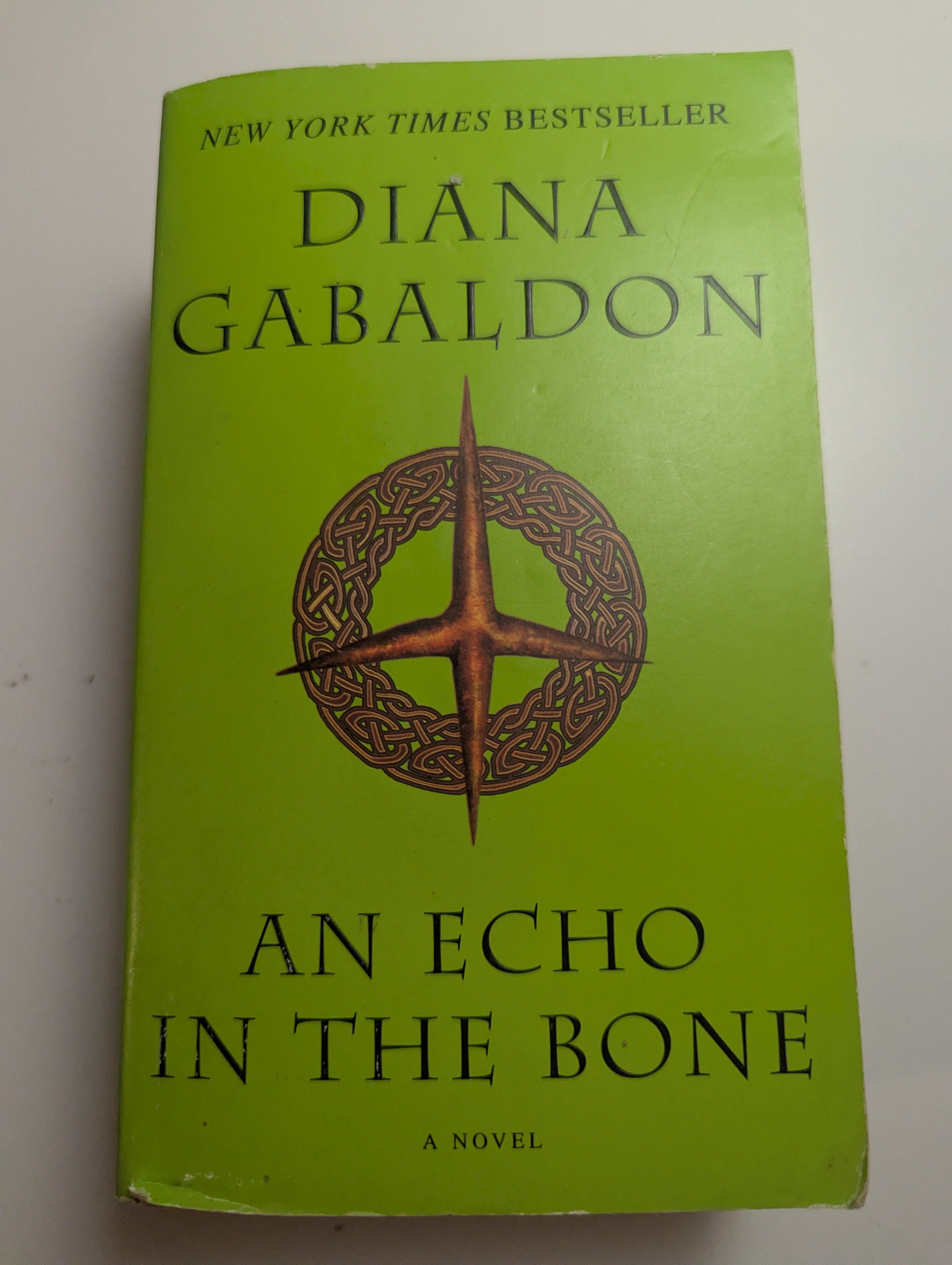 An Echo in the Bone — by Diana Gabaldon - Lightly Used