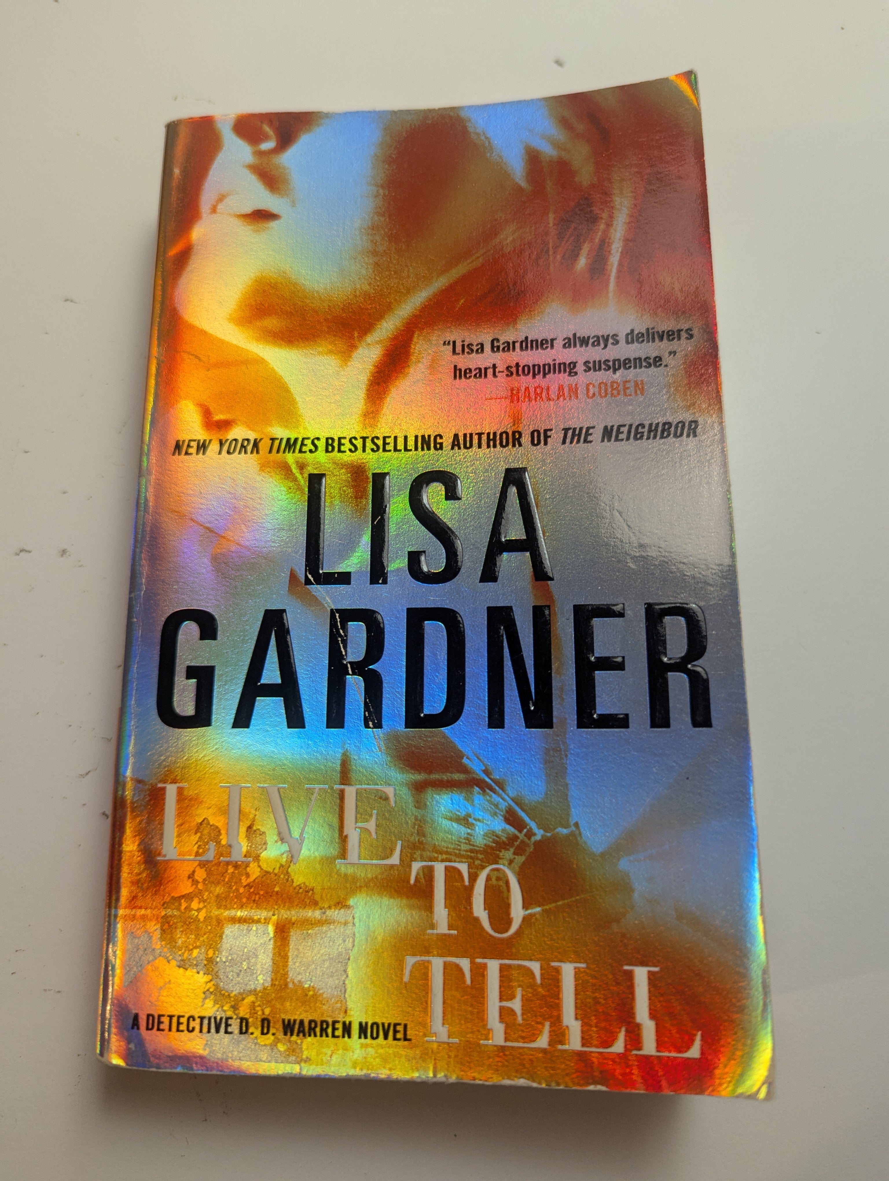Live to Tell — by Lisa Gardner - Lightly Used