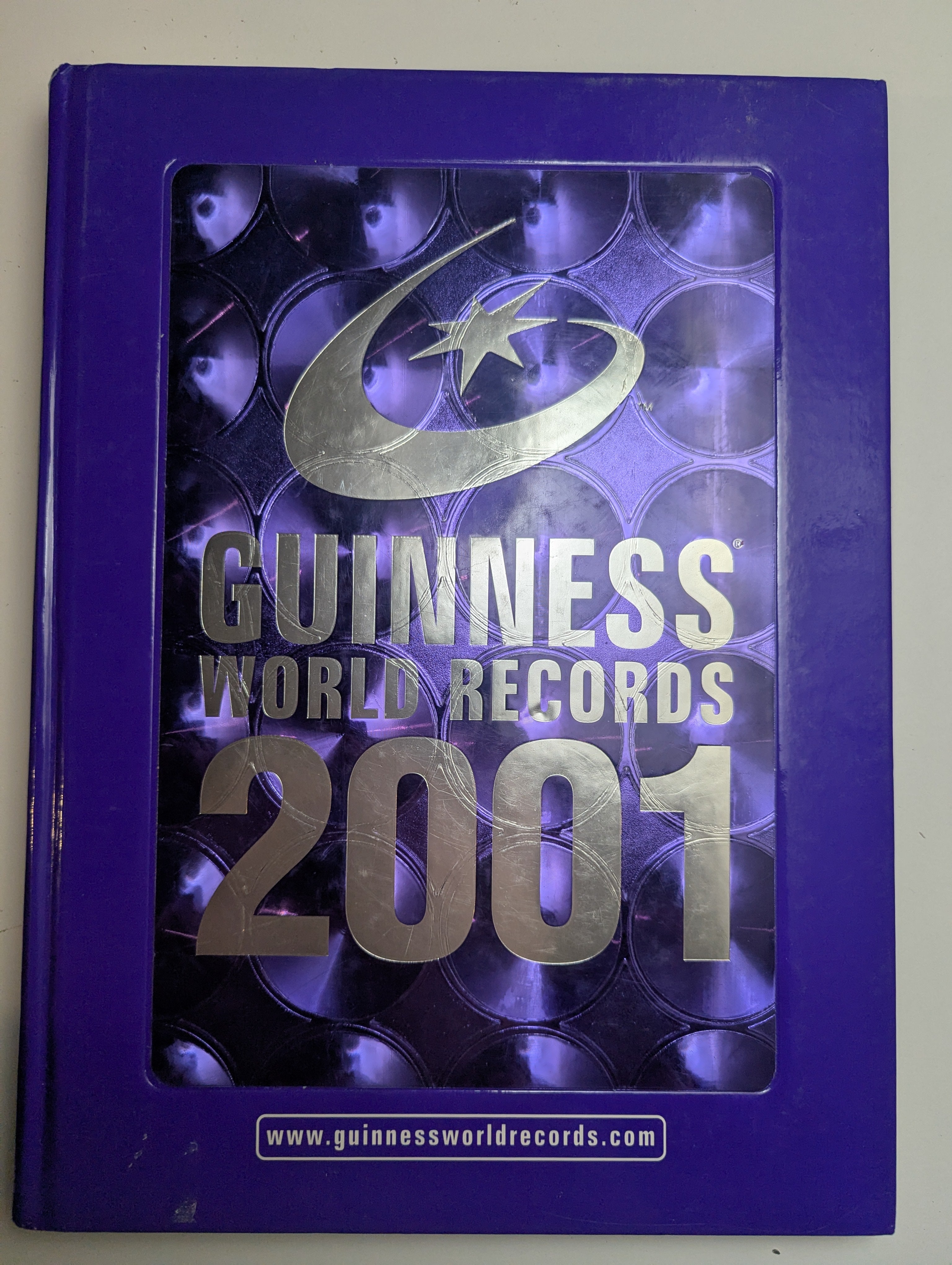 Guinness World Records 2001 - Lightly Used