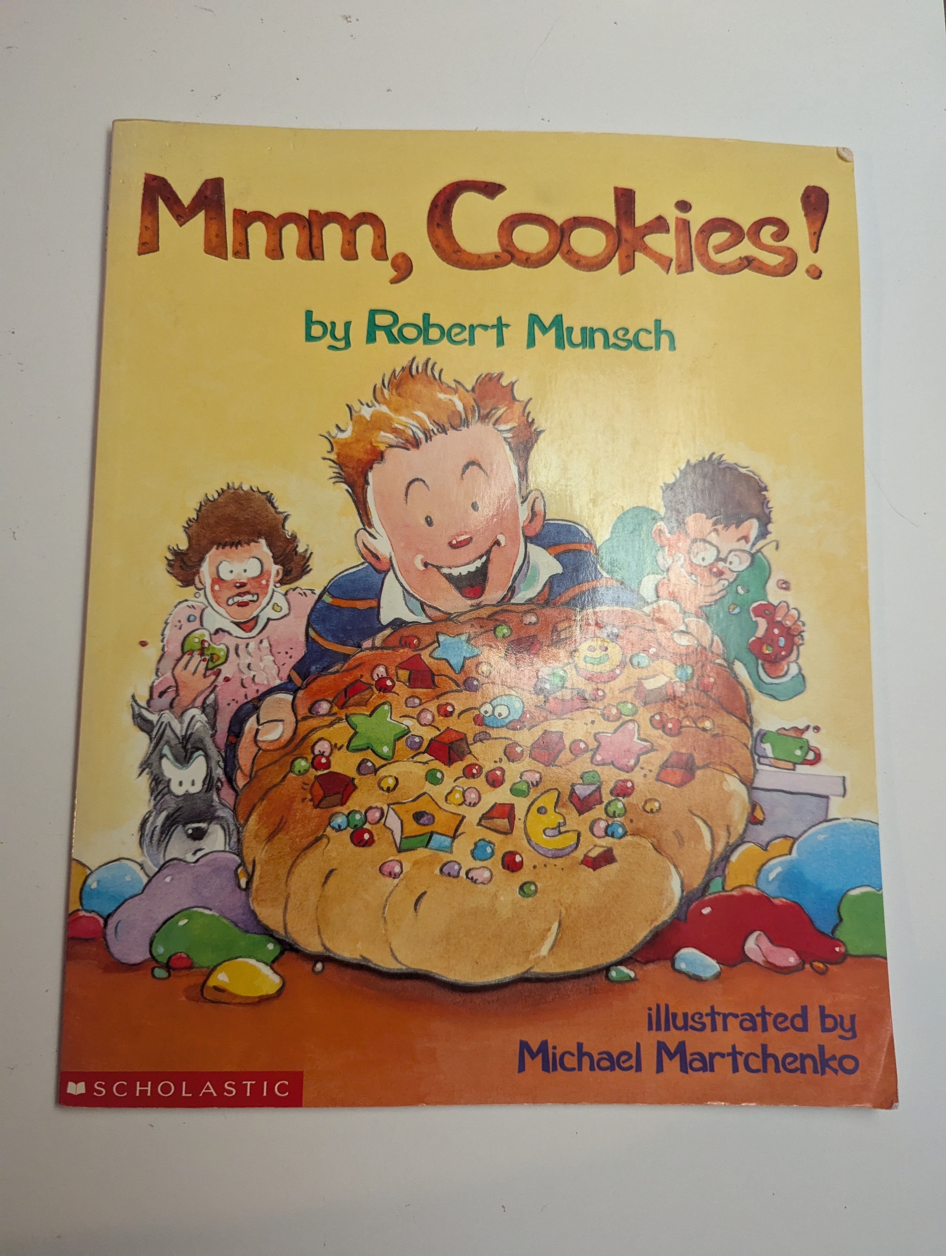 Mmm, Cookies! — by Robert Munsch - Lightly Used