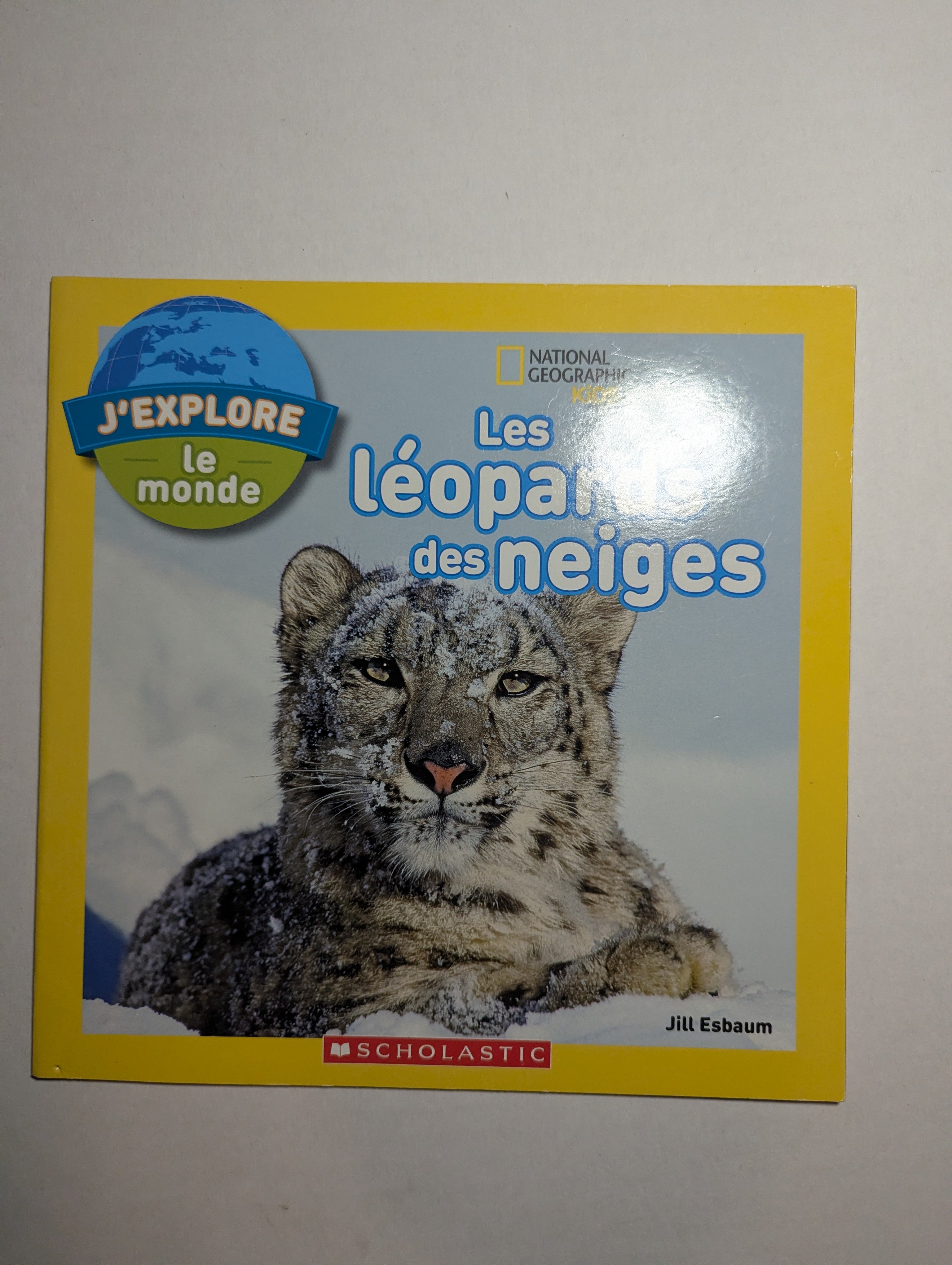 Les léopards des neiges — by Jill Esbaum - Lightly Used