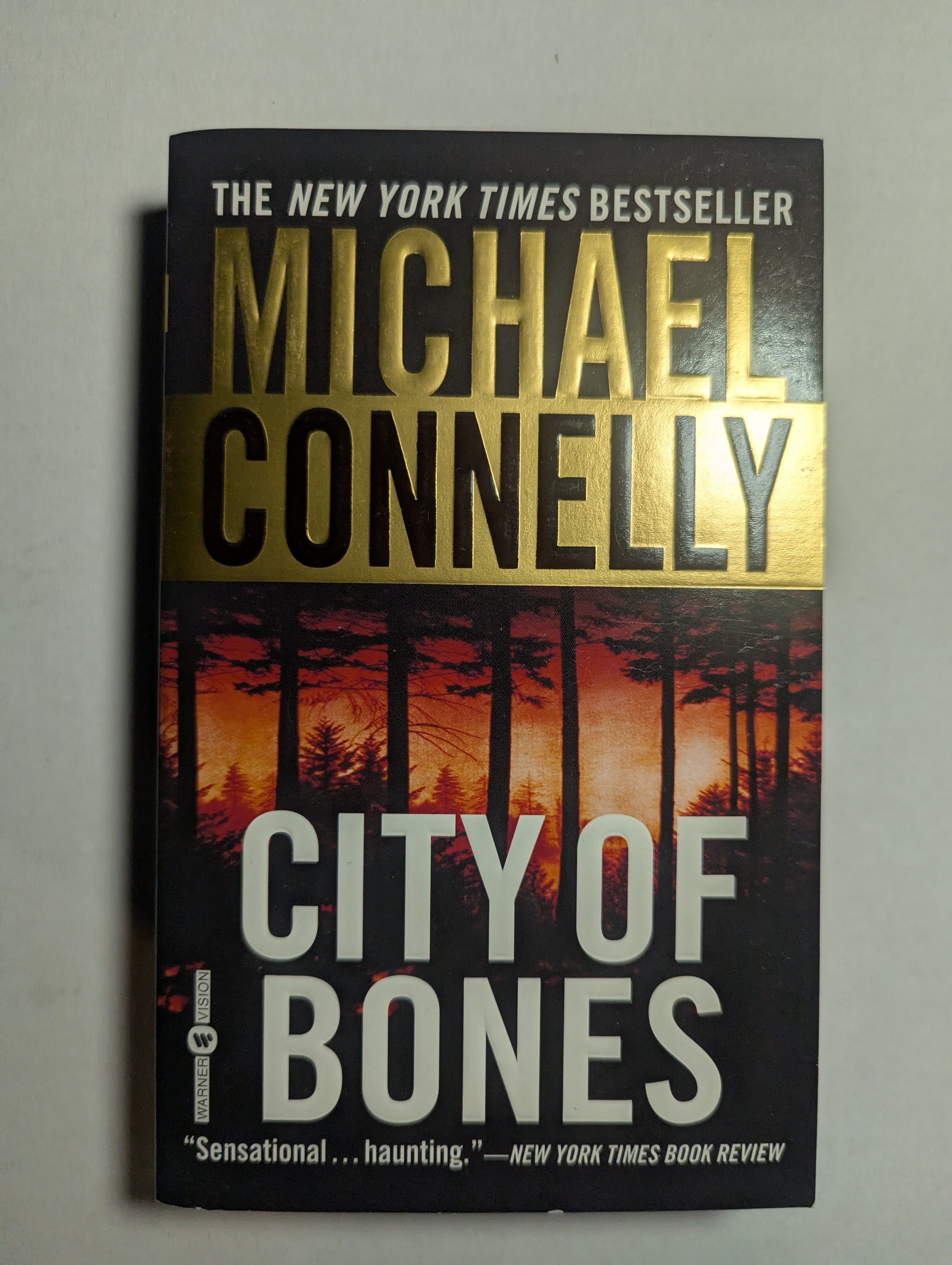 City of Bones — by Michael Connelly - Lightly Used
